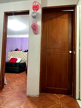 karenlennox1 online show from September 2025 12:54:01 AM