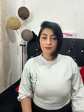 karenlennox1 online show from December 2025 01:59:02 AM