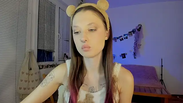 Snapshot of Jenny_darling_love chatting on January 2025 06:52:01 PM Jenny darling love online show from January 2025 06:52:01 PM