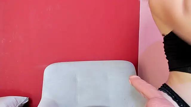 Kate bunny  online show from November 2025 12:37:02 PM