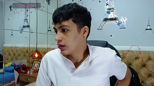 SkinnyBoy  online show from January 2025 12:25:02 PM