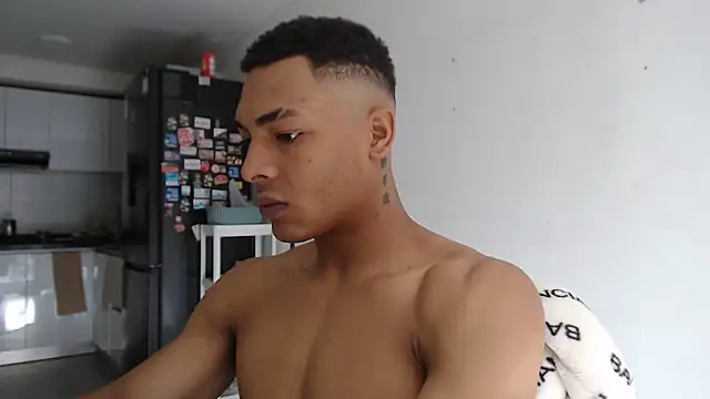 Snapshot of Jhonyblack_1 chatting on April 2026 02:40:01 PM Jhonyblack 1 online show from April 2026 02:40:01 PM
