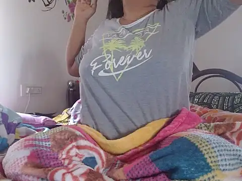 Snapshot of TASHa009 chatting on January 2025 05:33:01 AM TASHa009 online show from January 2025 05:33:01 AM