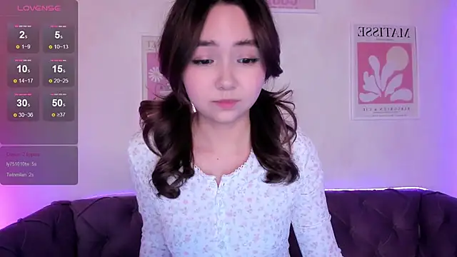 Snapshot of Fluffy_Rose chatting on February 2025 11:33:02 AM Fluffy Rose online show from February 2025 11:33:02 AM