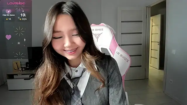 Fluffy Rose online show from February 2026 05:58:02 AM