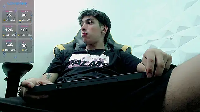 Snapshot of Jake_tripp chatting on December 2024 03:20:01 AM Jake tripp online show from December 2024 03:20:01 AM