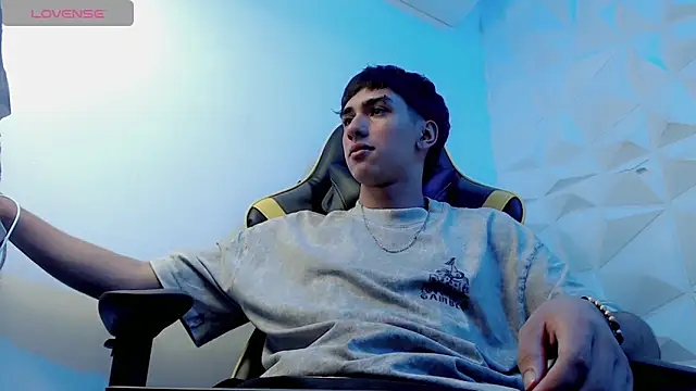 Snapshot of Jake_tripp chatting on December 2024 08:05:02 AM Jake tripp online show from December 2024 08:05:02 AM