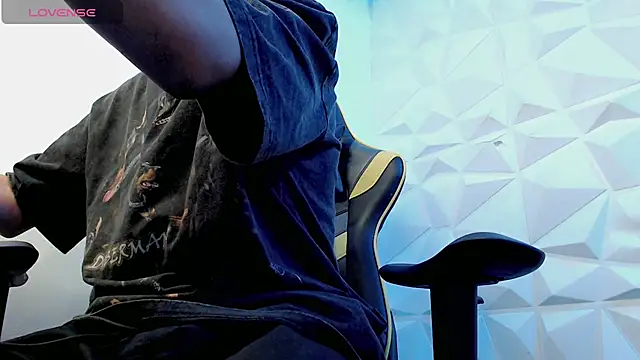 Snapshot of Jake_tripp chatting on January 2025 06:33:02 AM Jake tripp online show from January 2025 06:33:02 AM