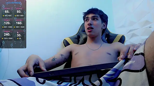 Snapshot of Jake_tripp chatting on January 2025 07:49:02 AM Jake tripp online show from January 2025 07:49:02 AM