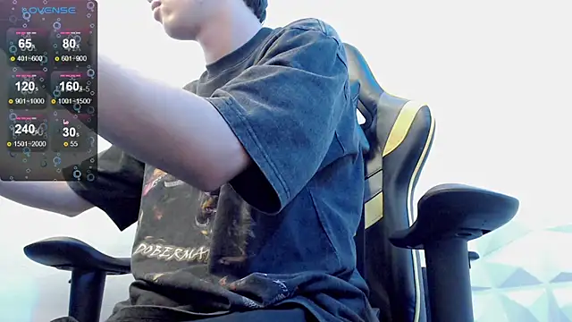 Snapshot of Jake_tripp chatting on January 2025 04:18:01 AM Jake tripp online show from January 2025 04:18:01 AM