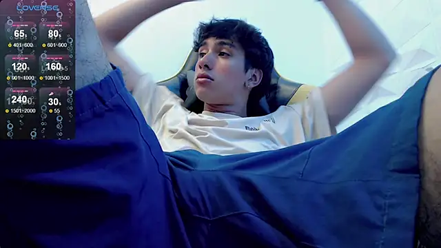 Snapshot of Jake_tripp chatting on January 2025 07:32:02 AM Jake tripp online show from January 2025 07:32:02 AM