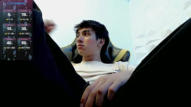 Snapshot of Jake_tripp chatting on January 2025 10:08:01 AM Jake tripp online show from January 2025 10:08:01 AM