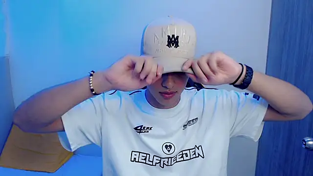 Snapshot of Jake_tripp chatting on September 2025 03:56:01 AM Jake tripp online show from September 2025 03:56:01 AM