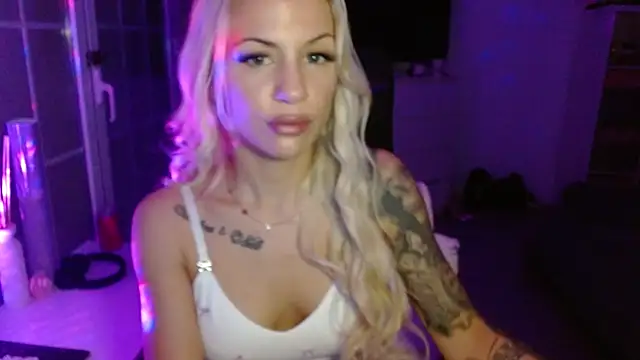 JuicyJanexo online show from March 2026 07:12:02 AM