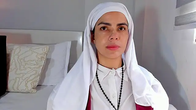Snapshot of ClaraMariaMon chatting on June 2026 02:27:02 PM ClaraMariaMon online show from June 2026 02:27:02 PM