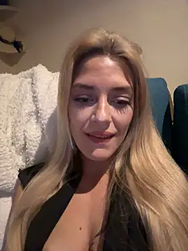 Lolitaxlola online show from March 2025 11:28:02 PM