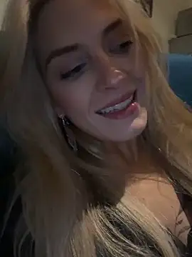 Lolitaxlola online show from March 2025 06:55:02 PM