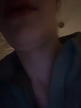 Lolitaxlola online show from November 2025 03:58:02 PM