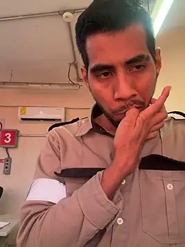 EnriquePersian197 online show from February 2026 07:56:02 PM