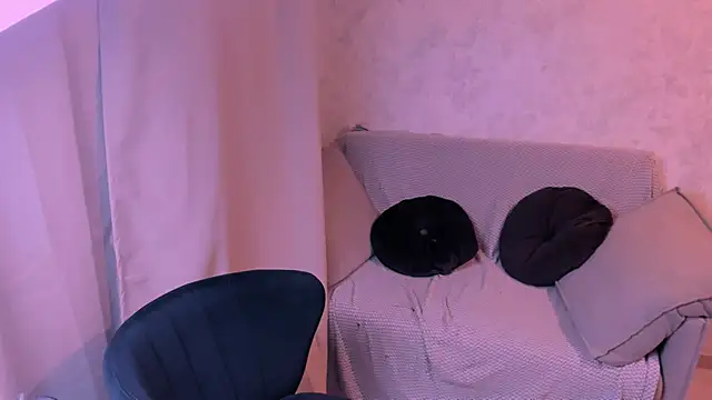 kirraa  online show from March 2025 07:39:01 PM