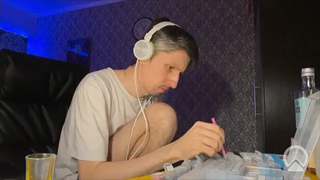 Aki-Laky online show from February 2026 07:58:01 PM