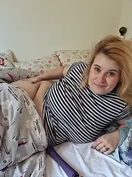 JosieAndYou online show from March 2025 10:24:02 AM