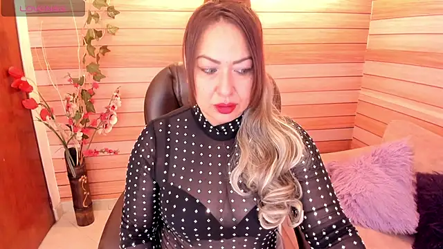 marien thomson  online show from October 2025 02:12:02 AM