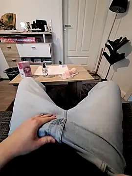 Snapshot of Kevindauerhorny chatting on January 2025 11:38:02 AM Kevindauerhorny online show from January 2025 11:38:02 AM