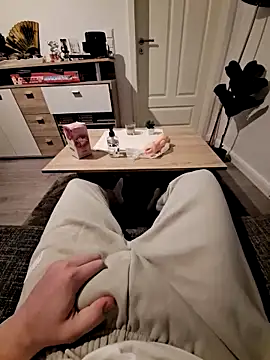 Snapshot of Kevindauerhorny chatting on February 2025 06:32:02 PM Kevindauerhorny online show from February 2025 06:32:02 PM