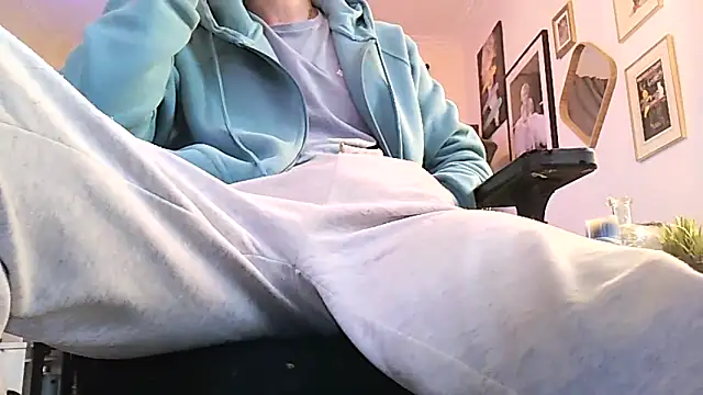 Snapshot of Bigone_uncut chatting on October 2025 02:29:01 PM Bigone uncut online show from October 2025 02:29:01 PM