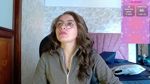  isaabellaa online show from October 2025 02:10:01 PM