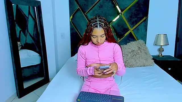 Criss Ariana online show from January 2025 11:43:01 AM