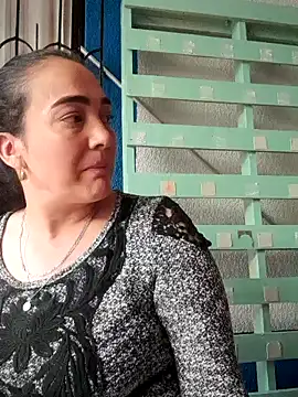 skayhot  online show from December 2024 04:25:02 PM