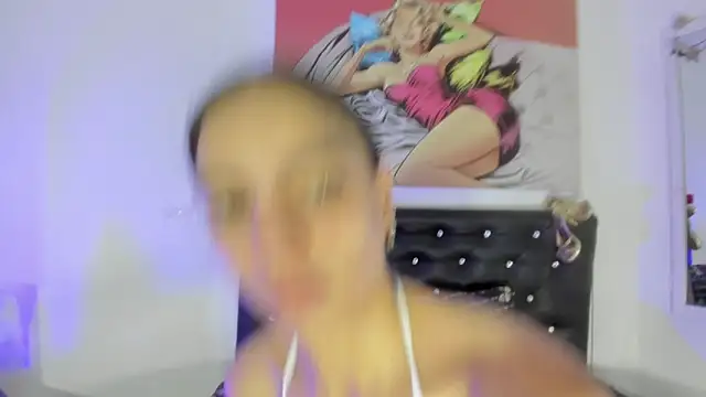 Snapshot of YUKIODAVIS chatting on November 2025 12:51:01 PM YUKIODAVIS online show from November 2025 12:51:01 PM