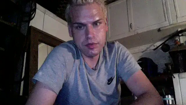Dreagon79 online show from May 2026 05:43:01 PM