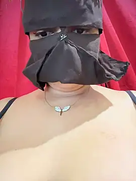 Snapshot of Battaa chatting on December 2024 05:42:01 PM Battaa online show from December 2024 05:42:01 PM