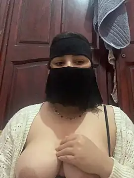 Snapshot of Miss-Soka chatting on December 2024 08:02:01 AM Miss-Soka online show from December 2024 08:02:01 AM