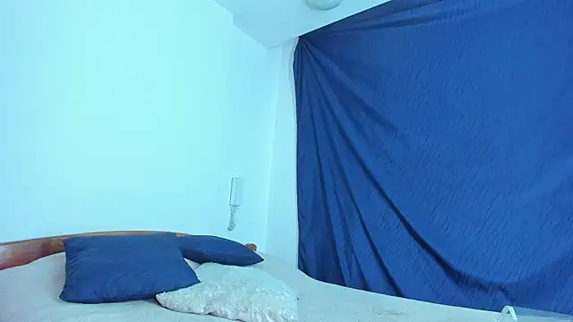 Snapshot of emiily15__ chatting on January 2025 06:37:02 PM emiily15 online show from January 2025 06:37:02 PM