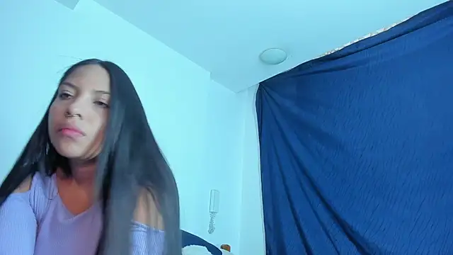 Snapshot of emiily15__ chatting on January 2025 05:49:01 PM emiily15 online show from January 2025 05:49:01 PM