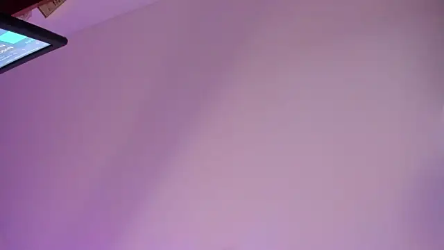 Snapshot of emiily15__ chatting on December 2025 06:34:01 PM emiily15 online show from December 2025 06:34:01 PM