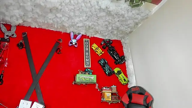 LilOwen  online show from October 2025 07:03:01 PM