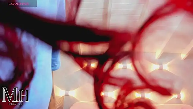 MizzHell online show from January 2026 03:54:01 AM