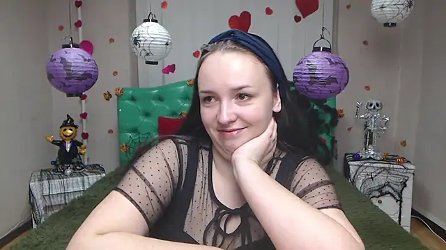 IsabelBlackberry online show from October 2025 06:06:02 AM