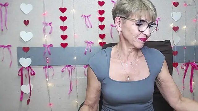 Snapshot of EllaBonito chatting on January 2025 12:26:02 PM EllaBonito online show from January 2025 12:26:02 PM