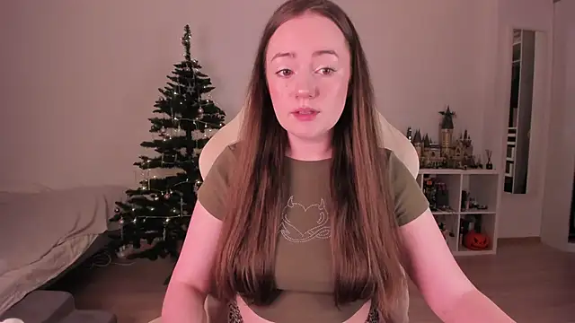 Snapshot of WalkingGirl chatting on December 2025 07:20:01 PM WalkingGirl online show from December 2025 07:20:01 PM