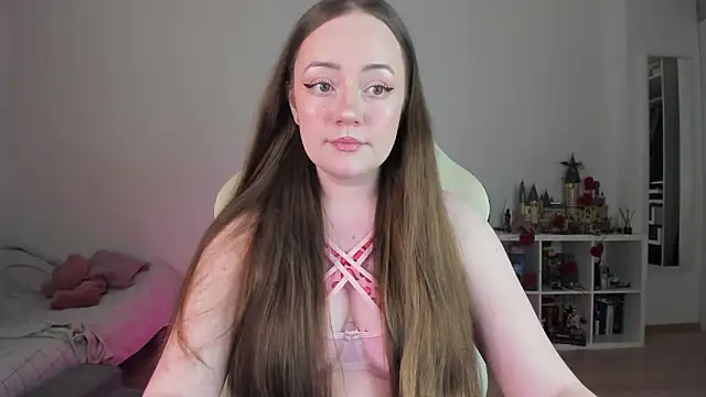 Snapshot of WalkingGirl chatting on February 2026 12:29:01 AM WalkingGirl online show from February 2026 12:29:01 AM