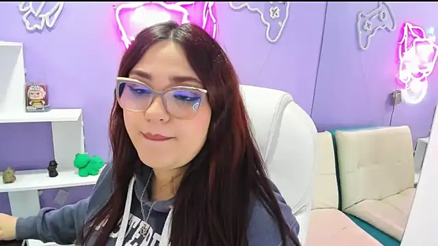 Camiila Osorio online show from September 2025 07:26:02 PM