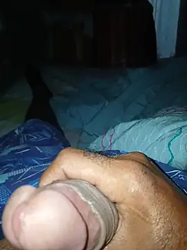 Snapshot of taylorWiiz chatting on November 2025 04:12:01 AM taylorWiiz online show from November 2025 04:12:01 AM