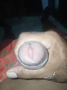 Snapshot of taylorWiiz chatting on November 2025 11:37:01 PM taylorWiiz online show from November 2025 11:37:01 PM