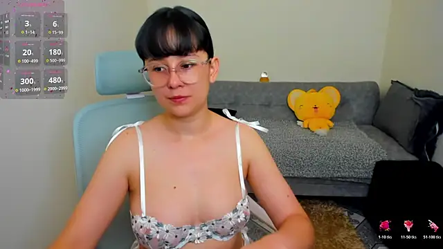 Snapshot of Sofiskies chatting on July 2026 01:38:01 AM Sofiskies online show from July 2026 01:38:01 AM
